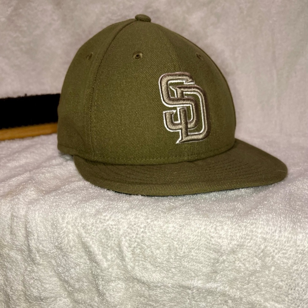 New Era 59FIFTY Padres Olive Low Profile Fitted 6 7/8